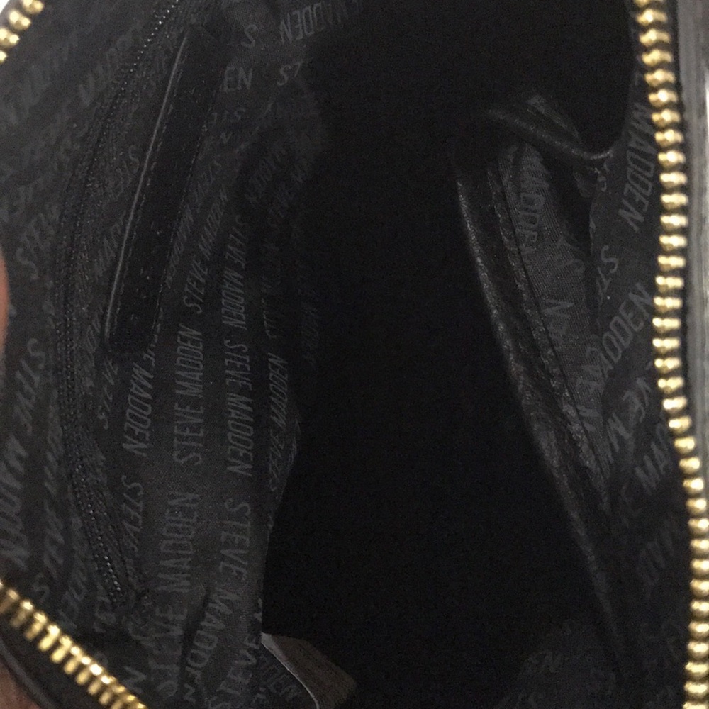 Steve Madden Dome Crossbody Bag - Picture 4 of 4